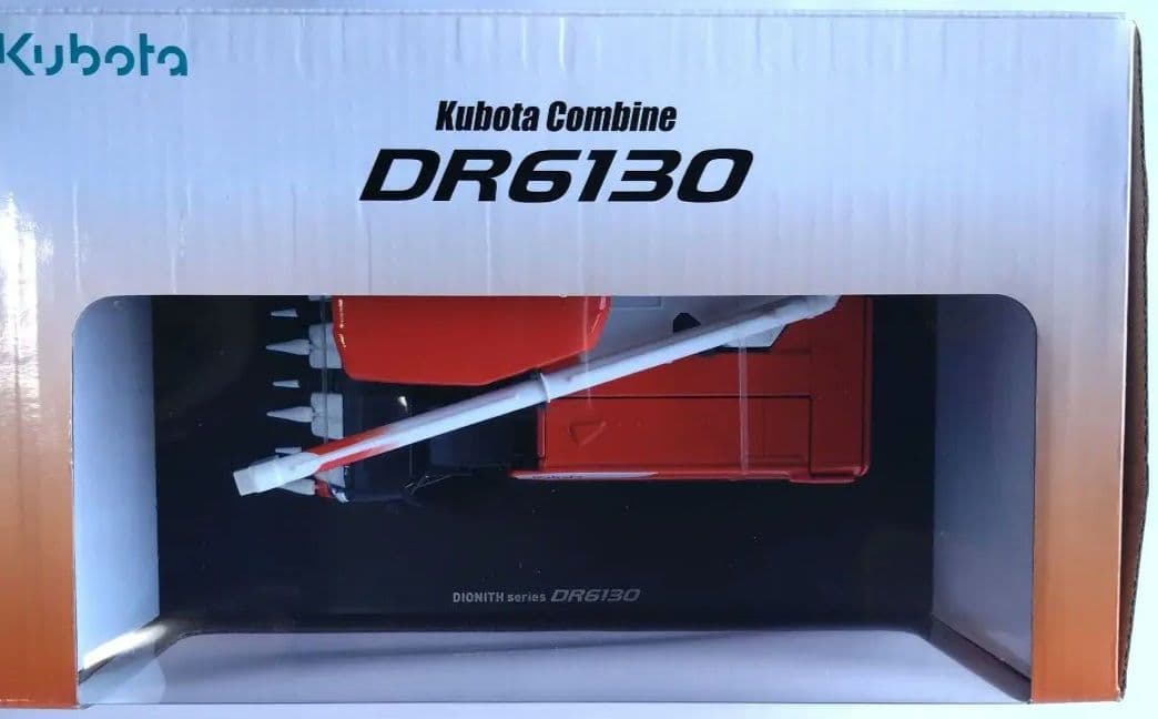 【未開封・レア品】KUBOTA コンバインDR6130 模型 1/32スケール