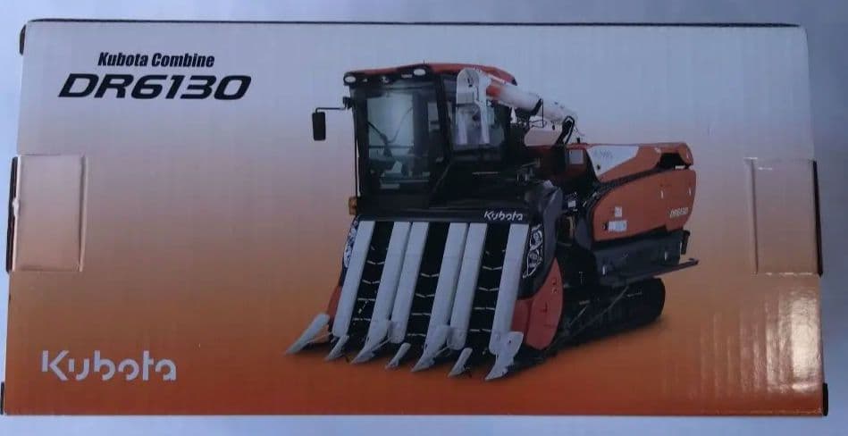 【未開封・レア品】KUBOTA コンバインDR6130 模型 1/32スケール