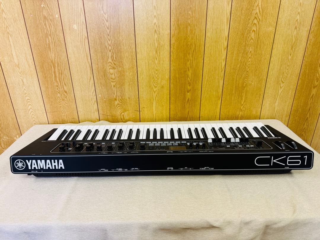 ヤマハ YAMAHA CK61 ステージキーボード シンセサイザー２個口発送予定