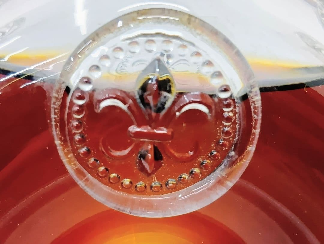 レミーマルタンの最高級コニャック「ルイ13世」 ※本体のみ　ひび割れかけなしYK