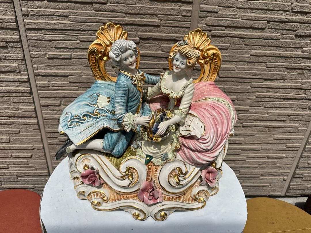 陶磁器人形 置物 フィギュリン 希少貴族　引き取り限定　茨城県古河市まで