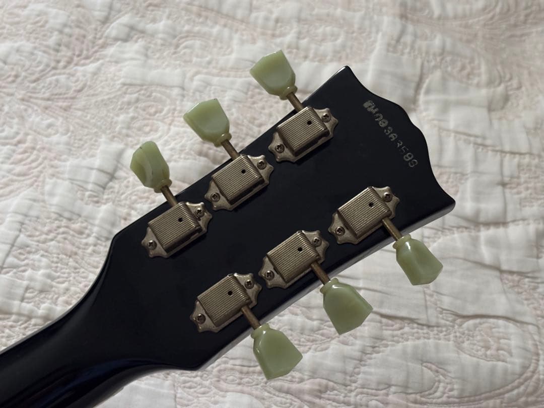 エピフォン　サイケデリックSG マエストロヴァイブローラ