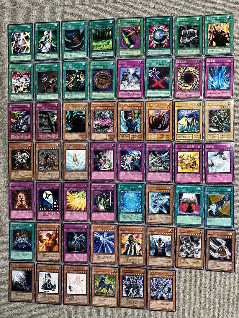 遊戯王　まとめ売り　引退　ブルーアイズホワイトドラゴン　ブラックマジシャン　他