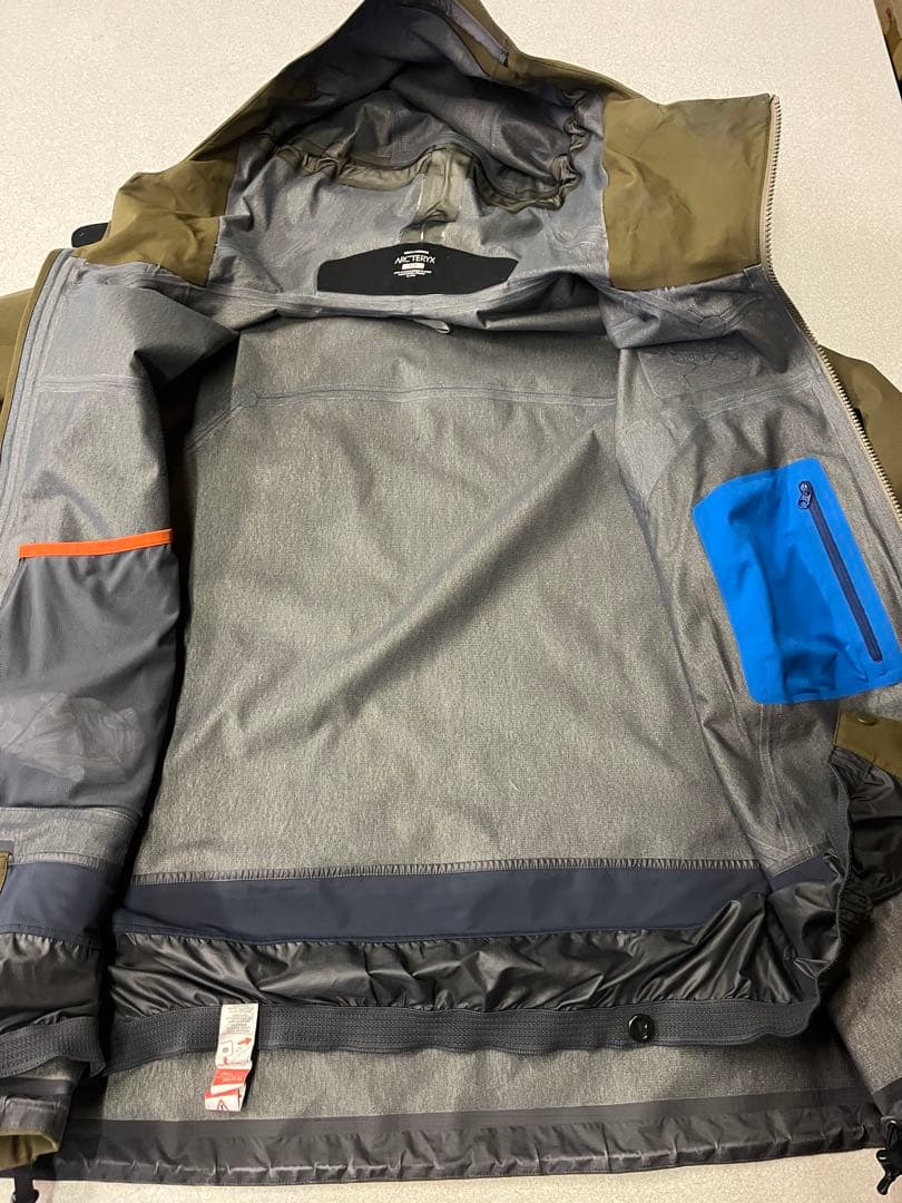 ARC'TERYX SABRE JACKET Sサイズ　アークテリクス　セイバー