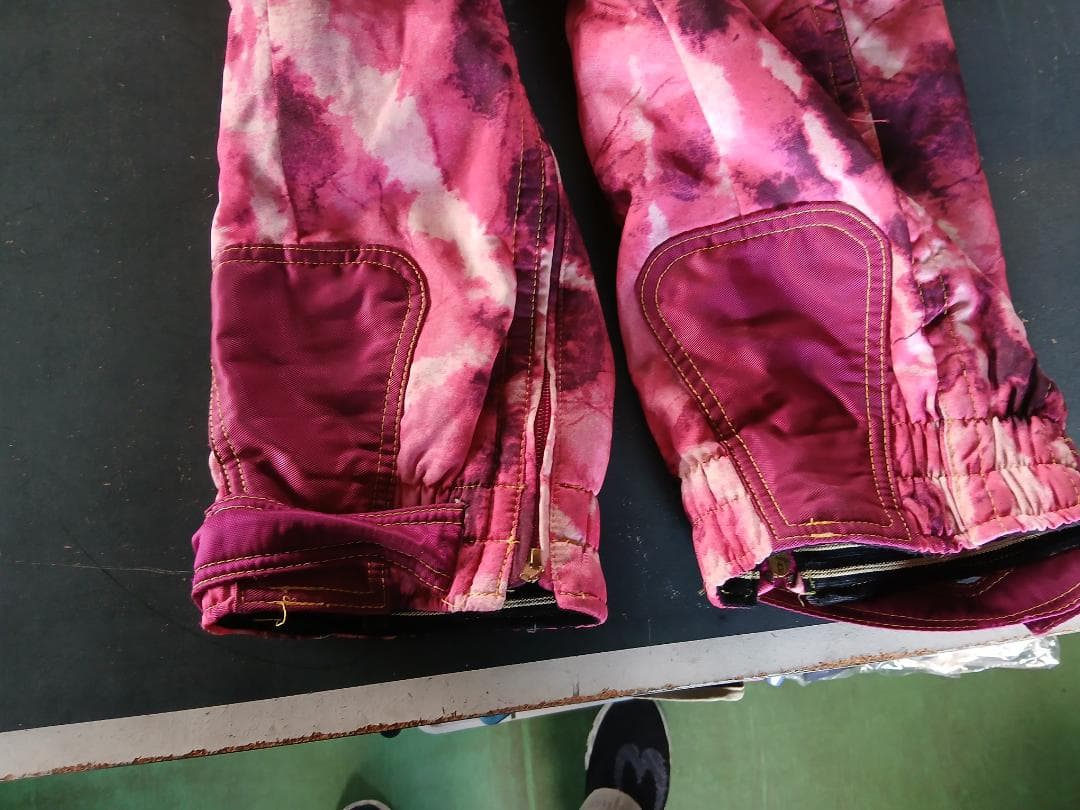 DESCENTE スキーウェア ピンク系　サイズL