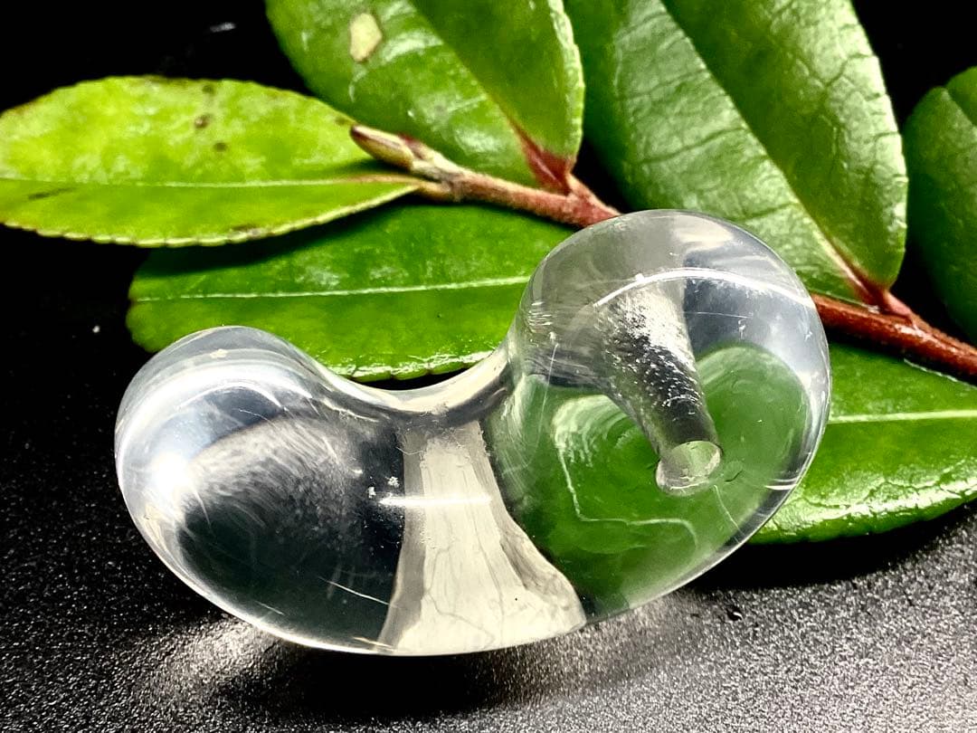 黒平鉱山水晶　今年一番の透明　国産天然石*最強パワー‼️13万円以上の勾玉鑑別書付