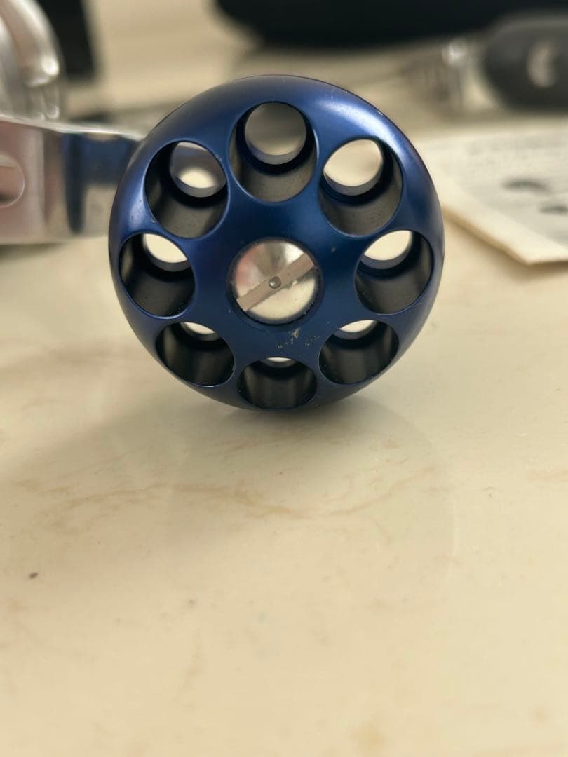 ダイワ　SALTIGA Daiwa Z-30ベイトリール　純正ハンドル付き