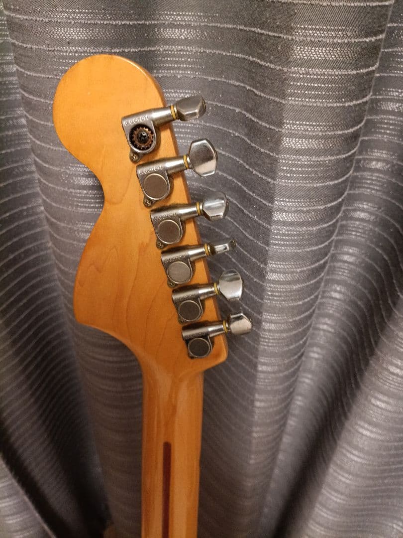 Fender Japan Stratocaster サンバースト