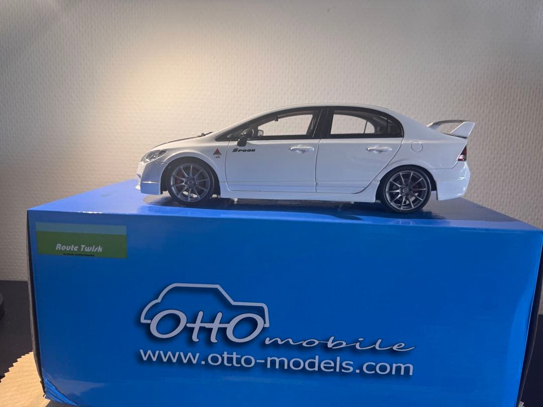 Spoon Civic Type R ミニカー ホワイト1/18