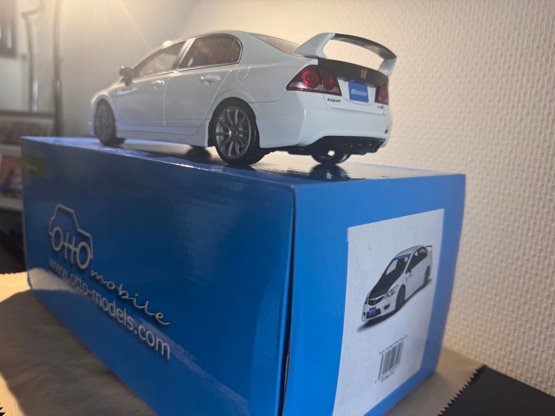 Spoon Civic Type R ミニカー ホワイト1/18