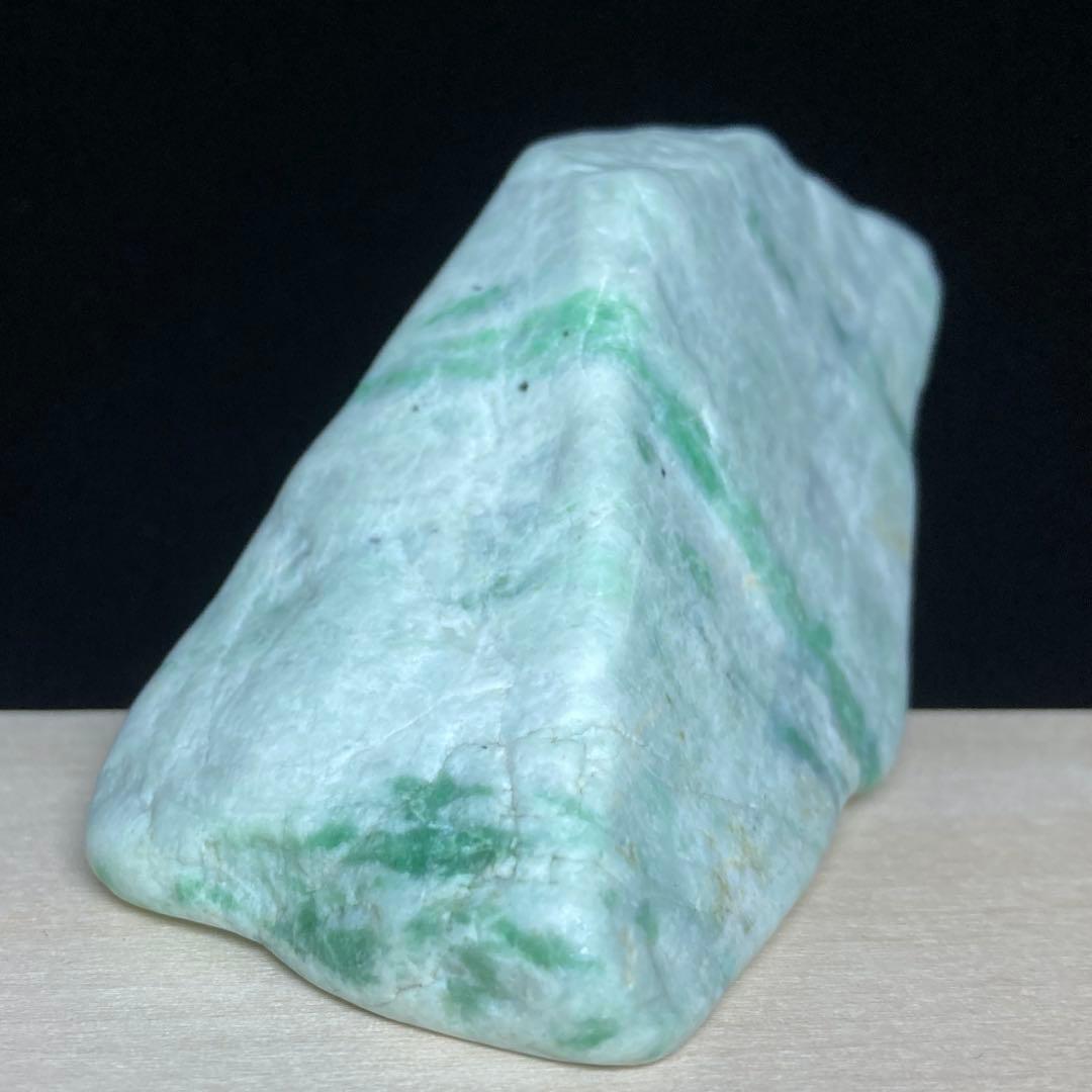 5月13日22時までの出品！　糸魚川翡翠　小断層翡翠　川石　原石　314.7ｇ