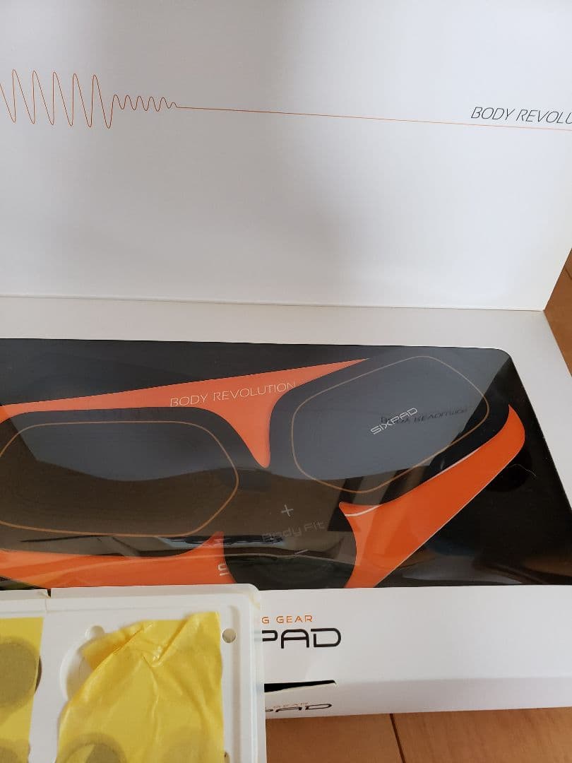 SIXPADシックスパッド(電池タイプ)