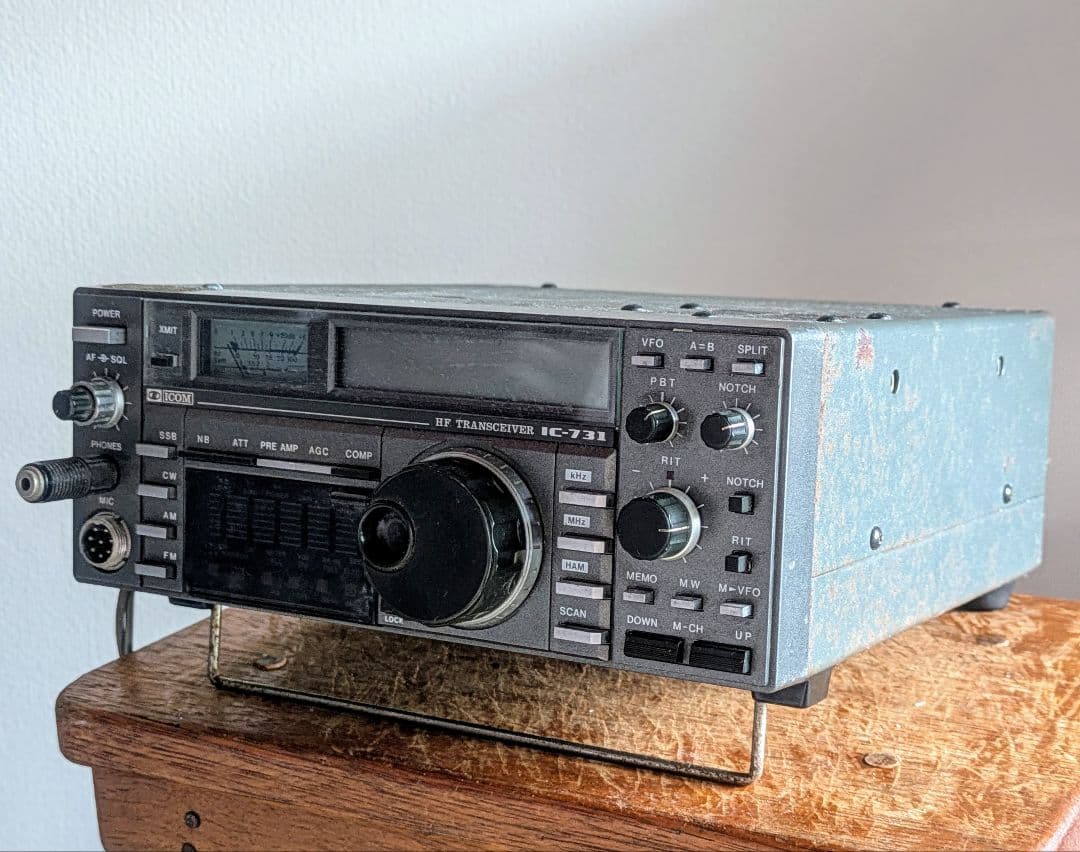 Icom アイコム IC-731 無線機 中古 現状品　HFトランシーバー