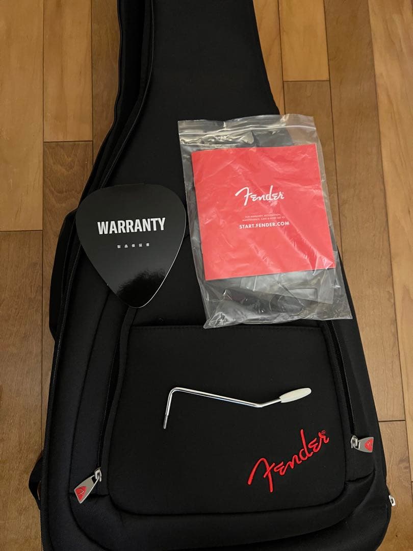 【美品】Fender japan ストラトキャスター 50'sサンバースト