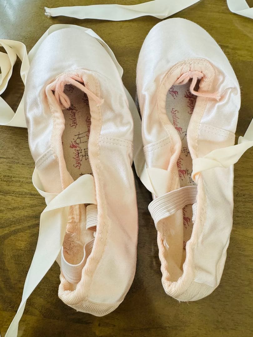 美品　Sylvia Ltd トゥシューズ ピンク 23