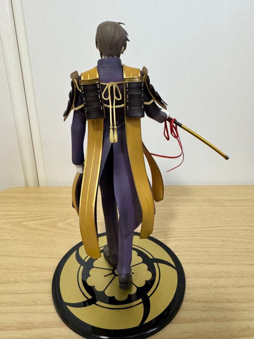 刀剣乱舞-ONLINE- へし切長谷部 1/8スケールフィギュア