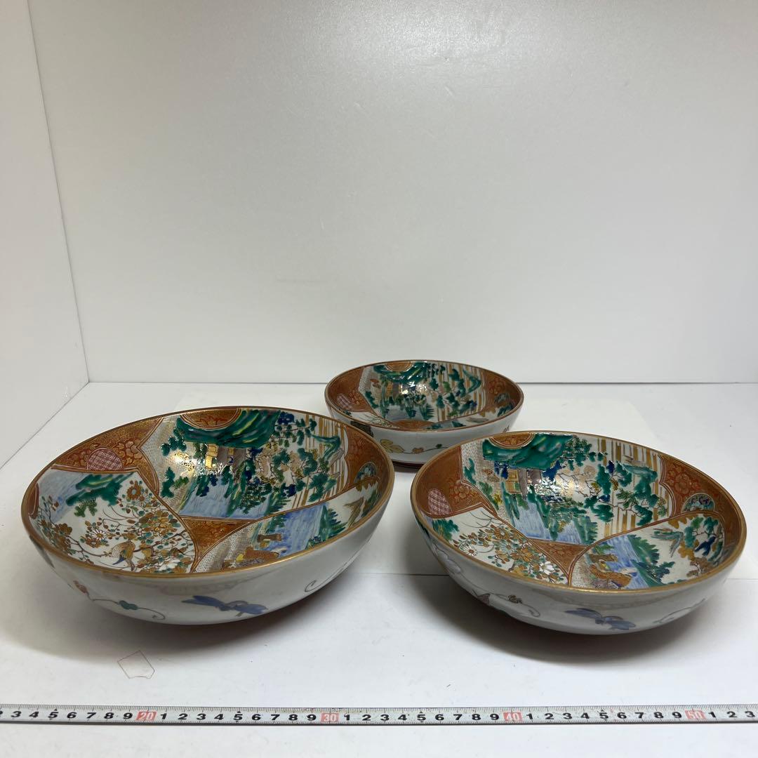 九谷庄三　青手金彩三ツ鉢　タサコサ　木箱付　幅約19〜25㎝　東R8-0214②