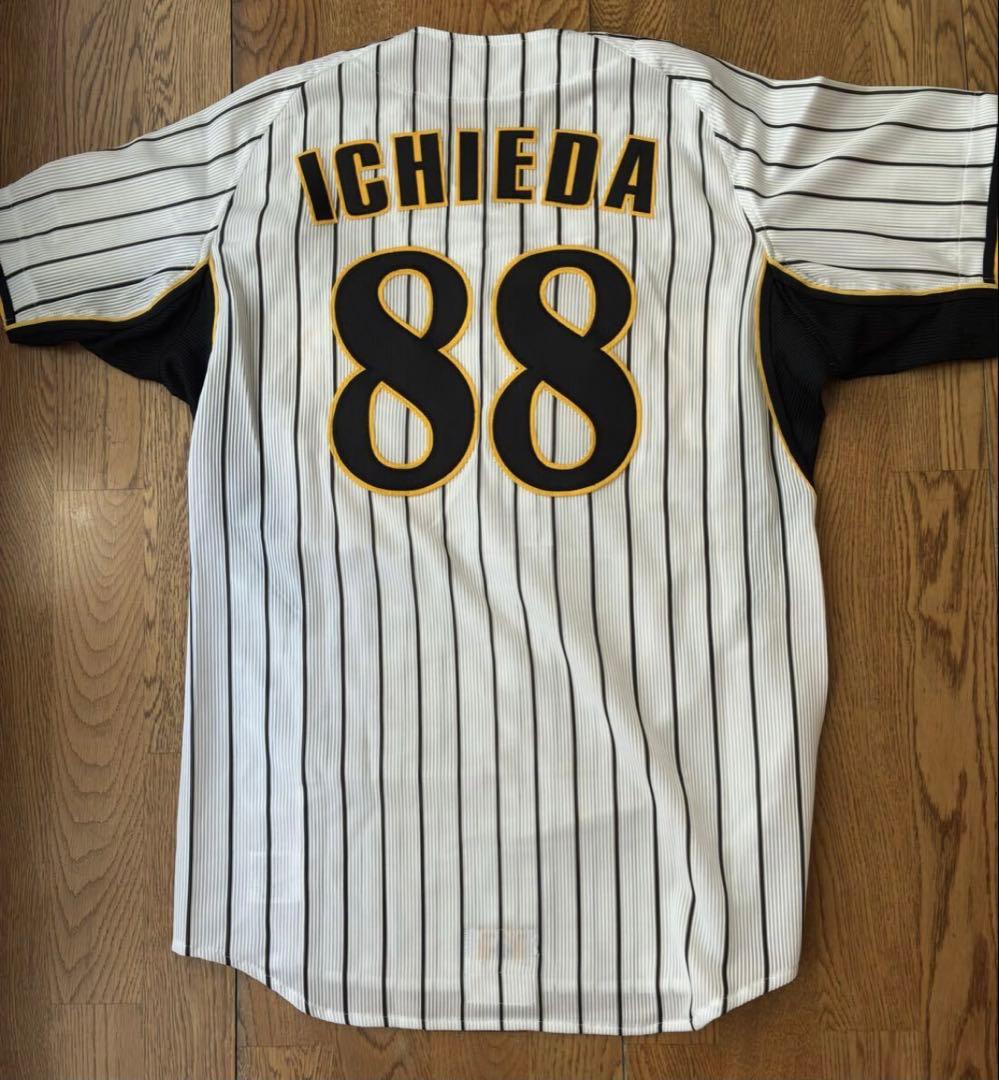 【球団支給品】阪神タイガース　ＯＢ一枝修平元守備走塁コーチ　ユニフォーム上下