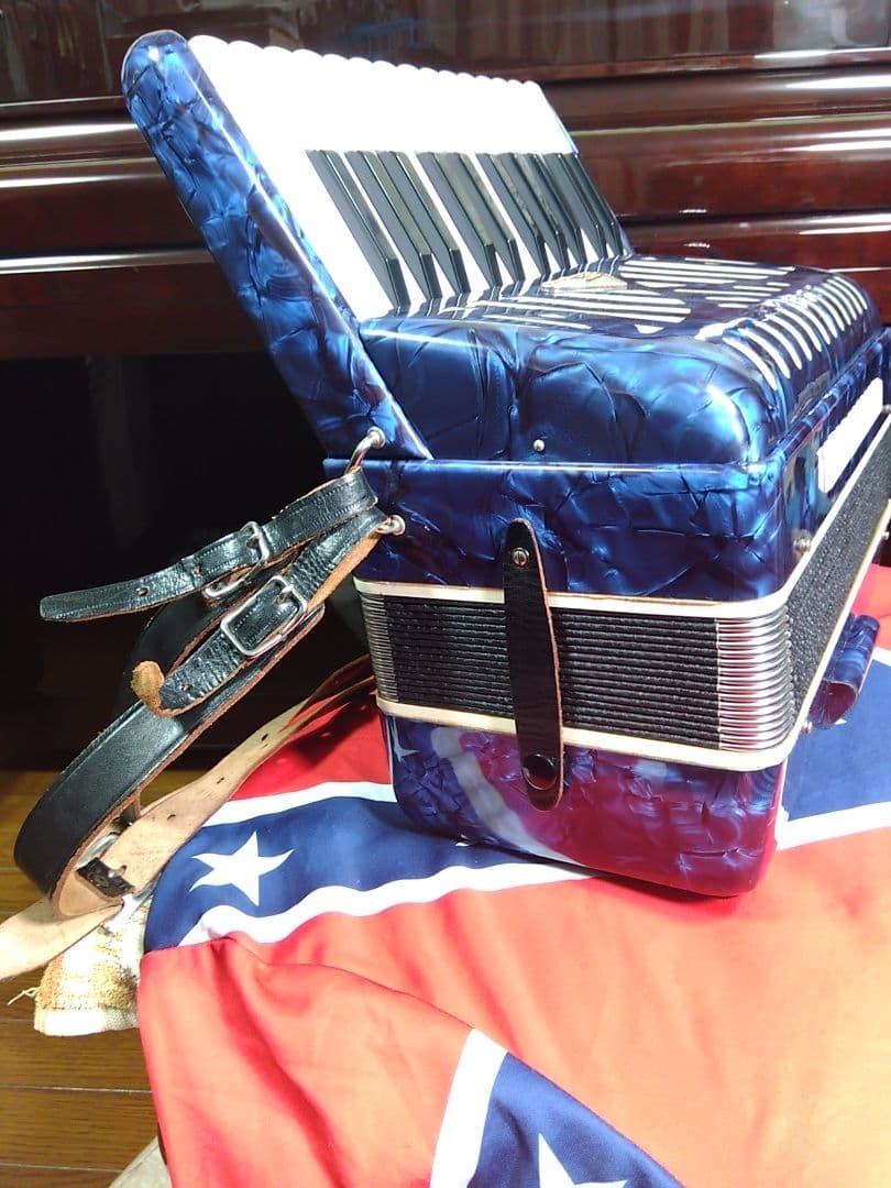 （美品即演奏可）TAMBO SOPRANO アコーディオン 青【信頼の日本製】