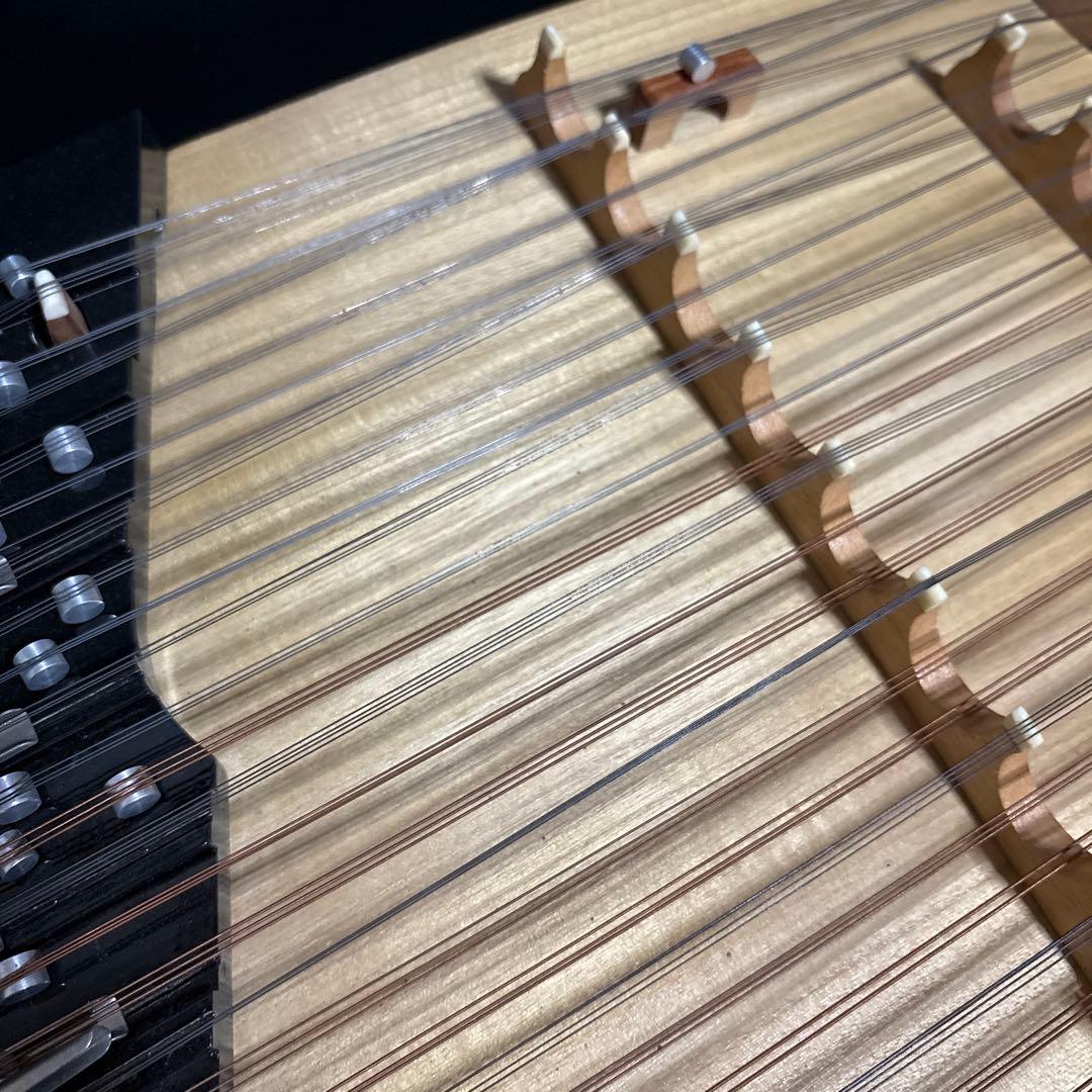 ハンマーダルシマー　ヤンチン　洋琴　お琴　中国楽器　弦楽器　ハードケース　ハープ