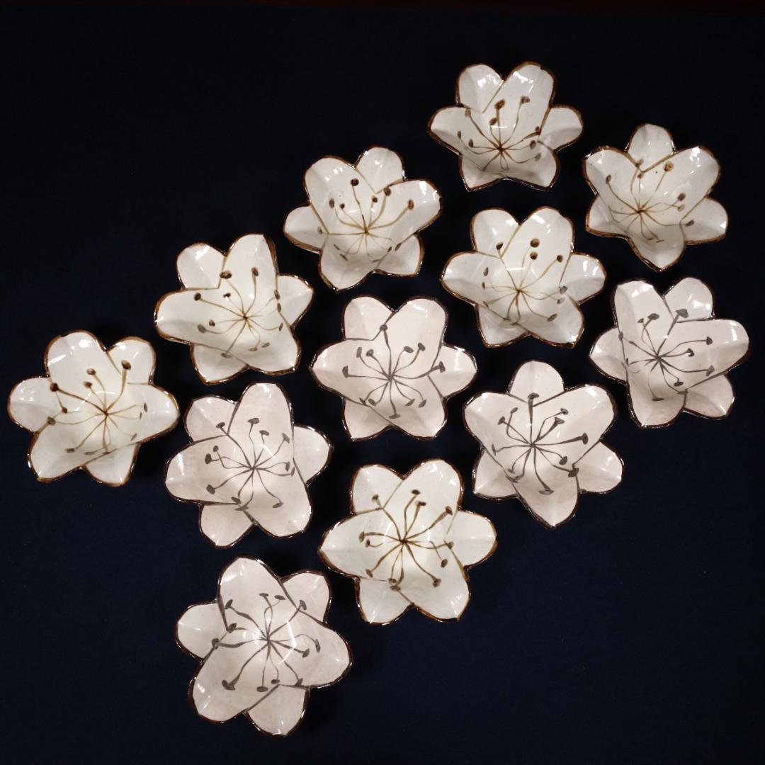 尾形乾山写しの逸品① 百合形向付6客