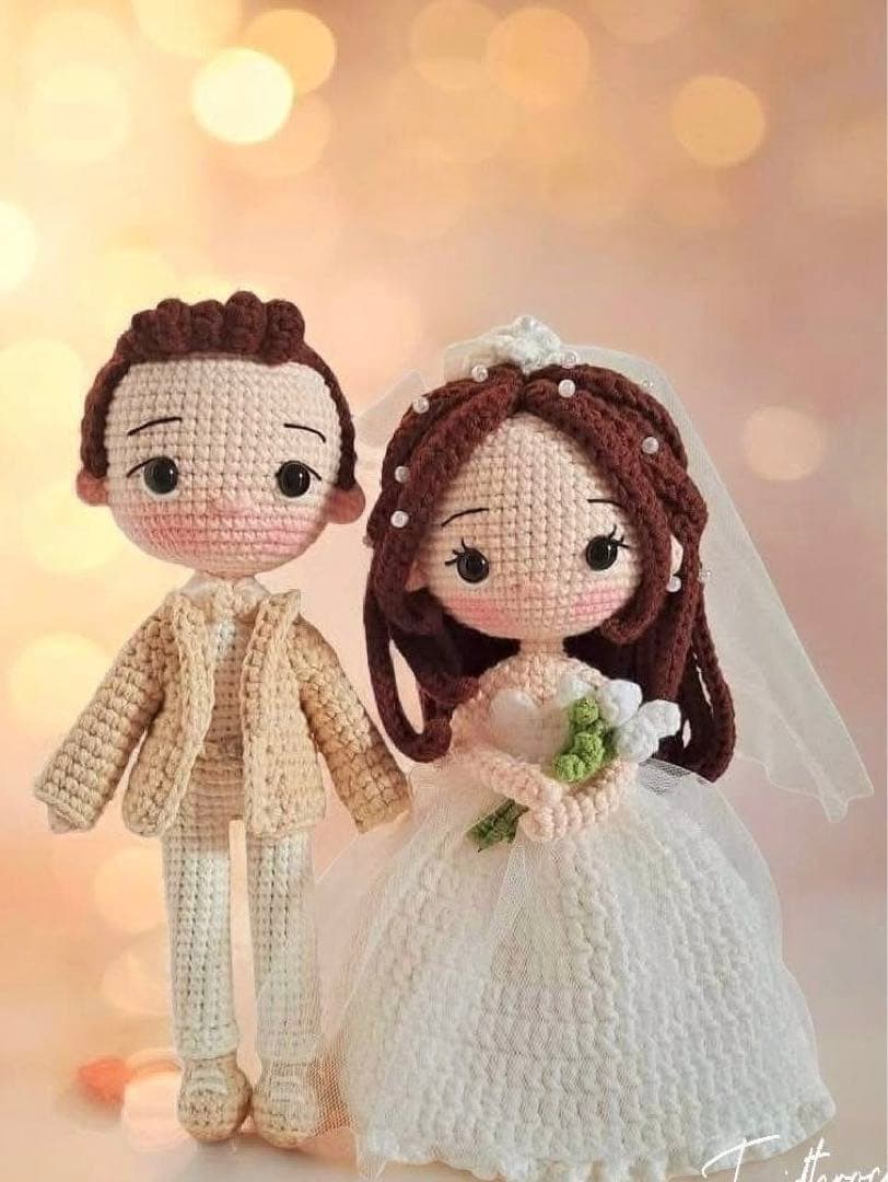 新郎新婦の毛糸人形