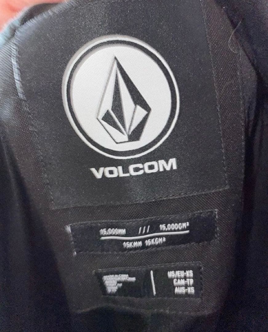 【美品】VOLCOM スノボ、スキーウェア　黒パンツ