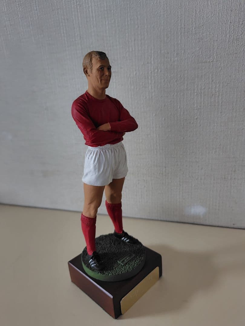 (けーちゃん)ボビー・ムーア フィギュア 赤白