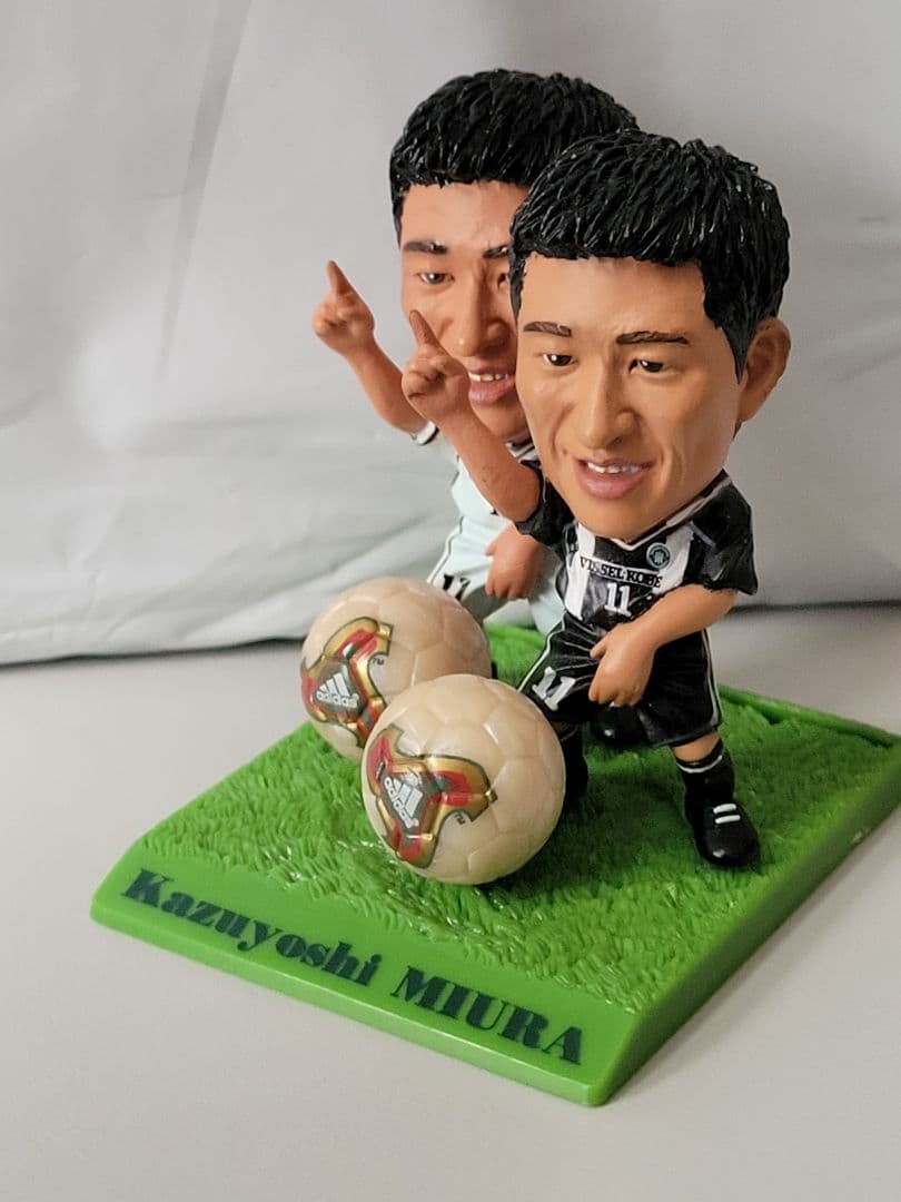 三浦知良 ヴィッセル神戸 フィギュア 2体セット