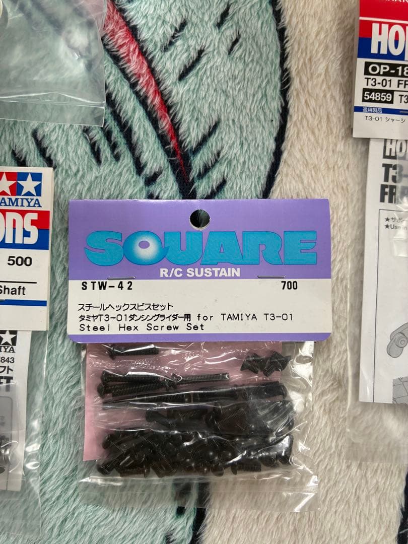 タミヤ 1/8 トリプルホイール デュアルライダー (セット内容は写真で確認)