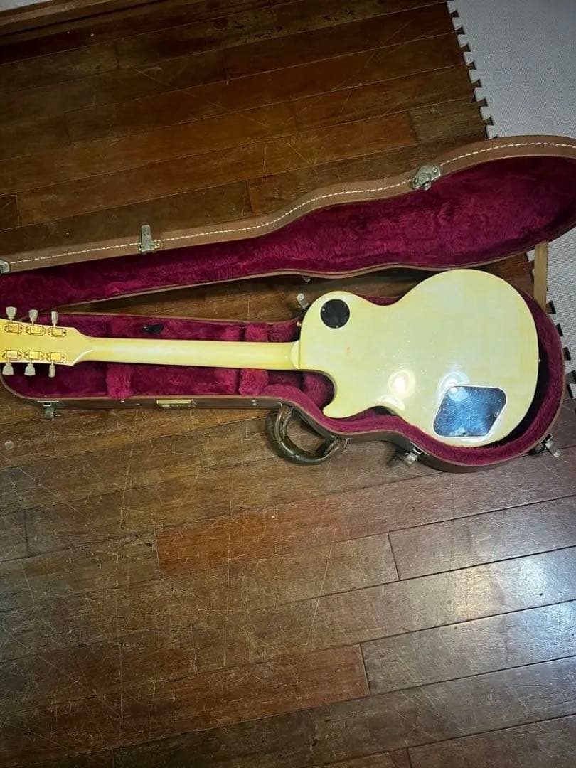 ギブソン　Les Paul Studio