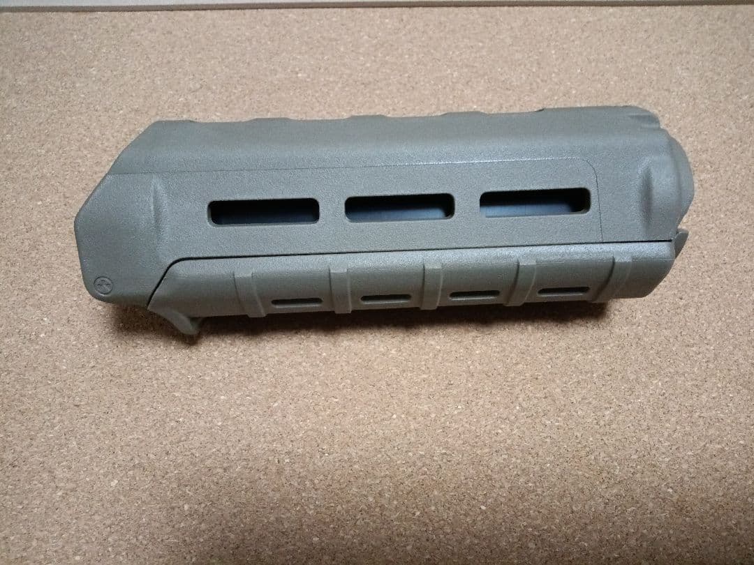 トイガン MOE M-LOK Hand Guard Carbine Length FDE