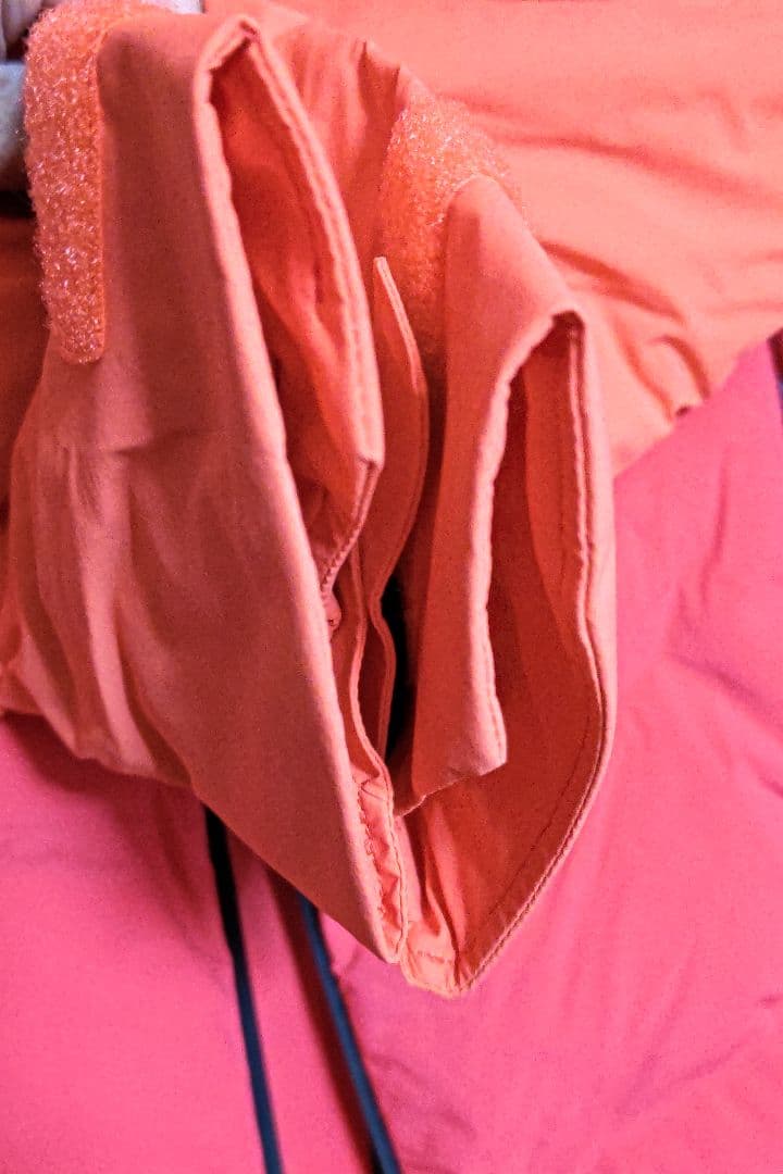 スキーウェア上下セットM表記ですがL相当DESCENTE Swiss SIO