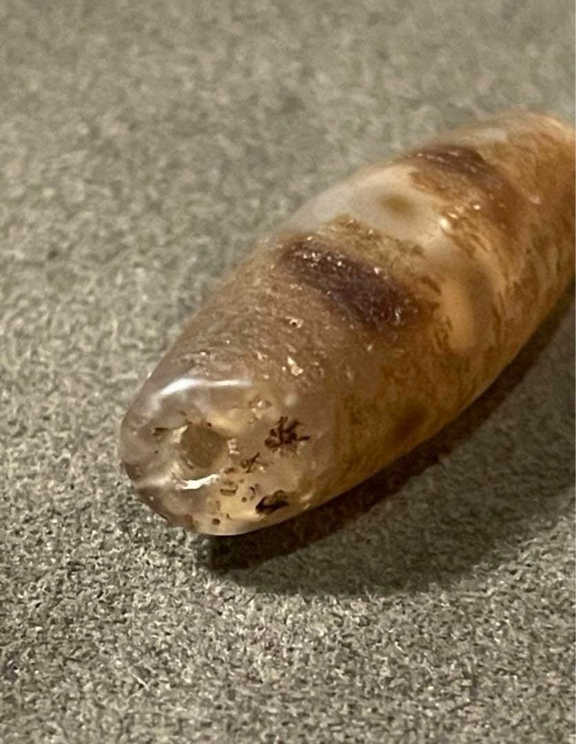 8〜12世紀ごろ　ブータン郊外出土品　古代天珠