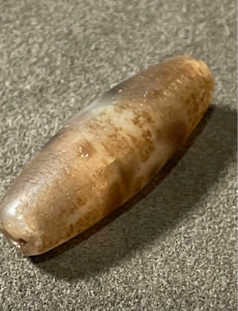 8〜12世紀ごろ　ブータン郊外出土品　古代天珠