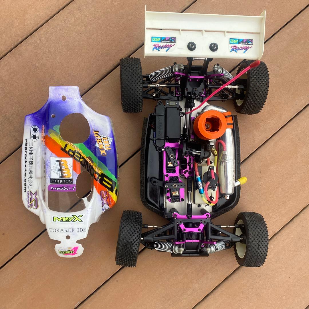 無限精機 MBX4R 1/8 4WD R＆B付エンジンバギー