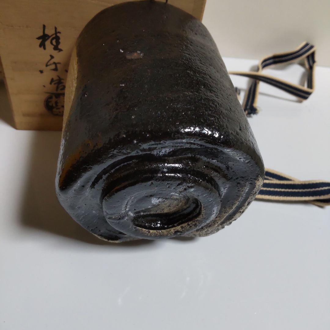 手作り陶器 茶碗 黒色と白色の模様 空中作写し寒月茶碗です、‼️