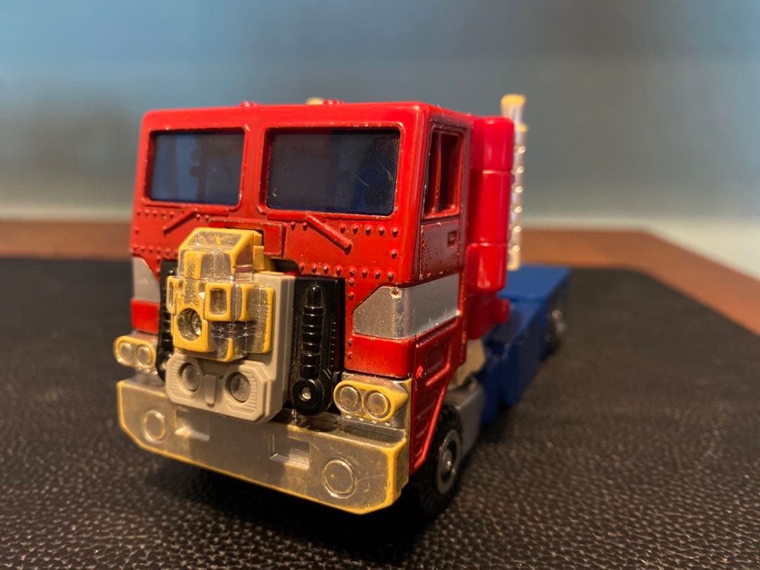 ★レア★トランスフォーマー　オプティマスプライム 変形フィギュア　希少　コンボイ