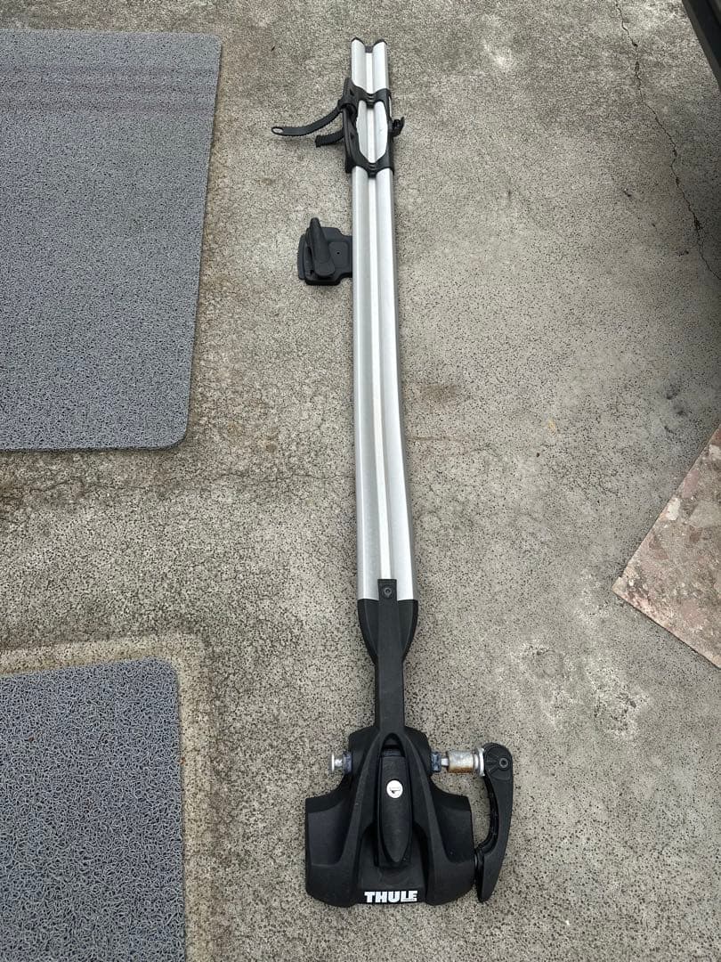 電動アシスト自転車　クロスバイクYPJ-C 2台THULEサイクルキャリア2台