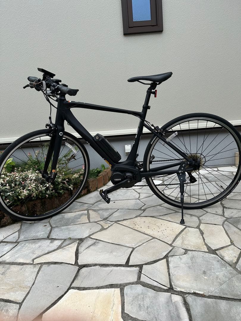 電動アシスト自転車　クロスバイクYPJ-C 2台THULEサイクルキャリア2台