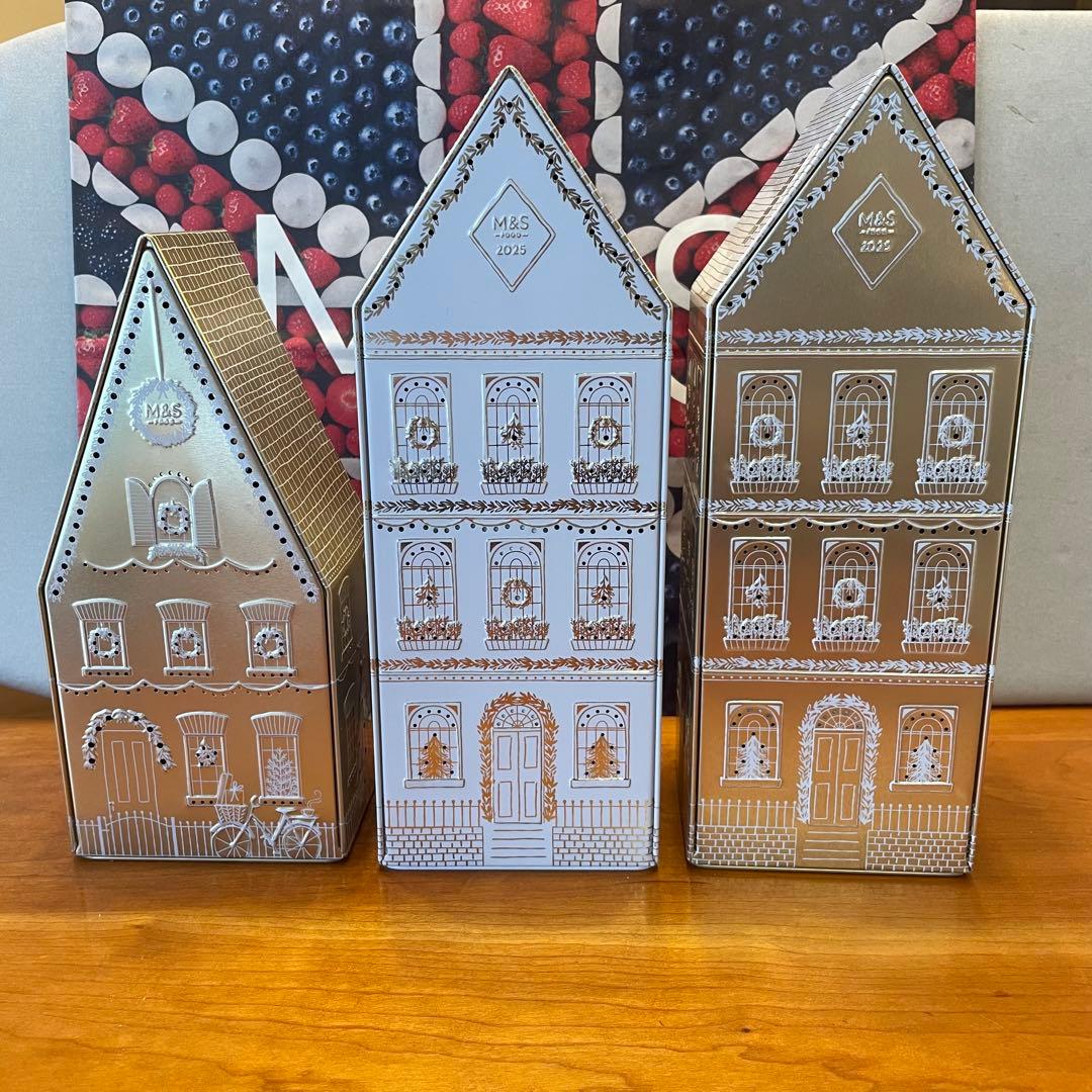 19 M&S クリスマス限定　ビスケット入　ライトアップ缶　全部セット