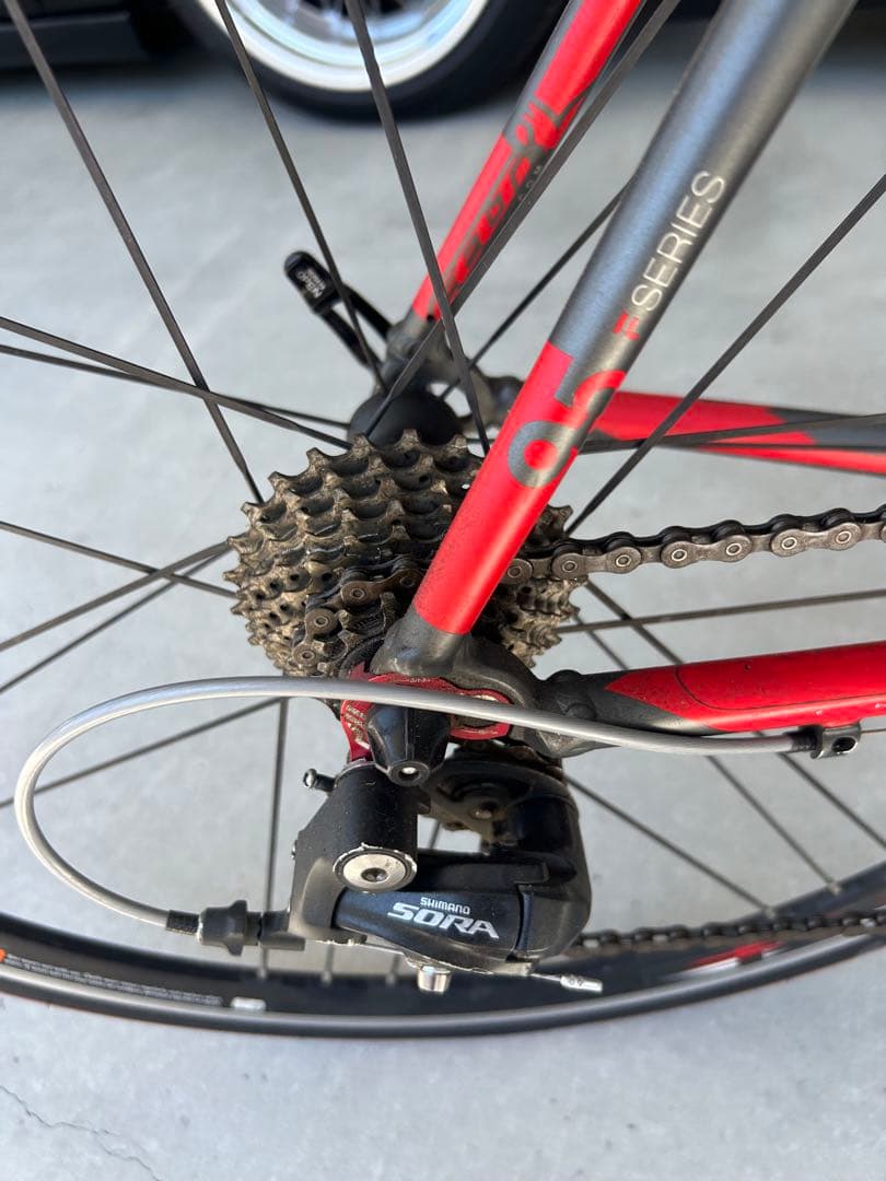 FELT ロードバイク 引き取り限定