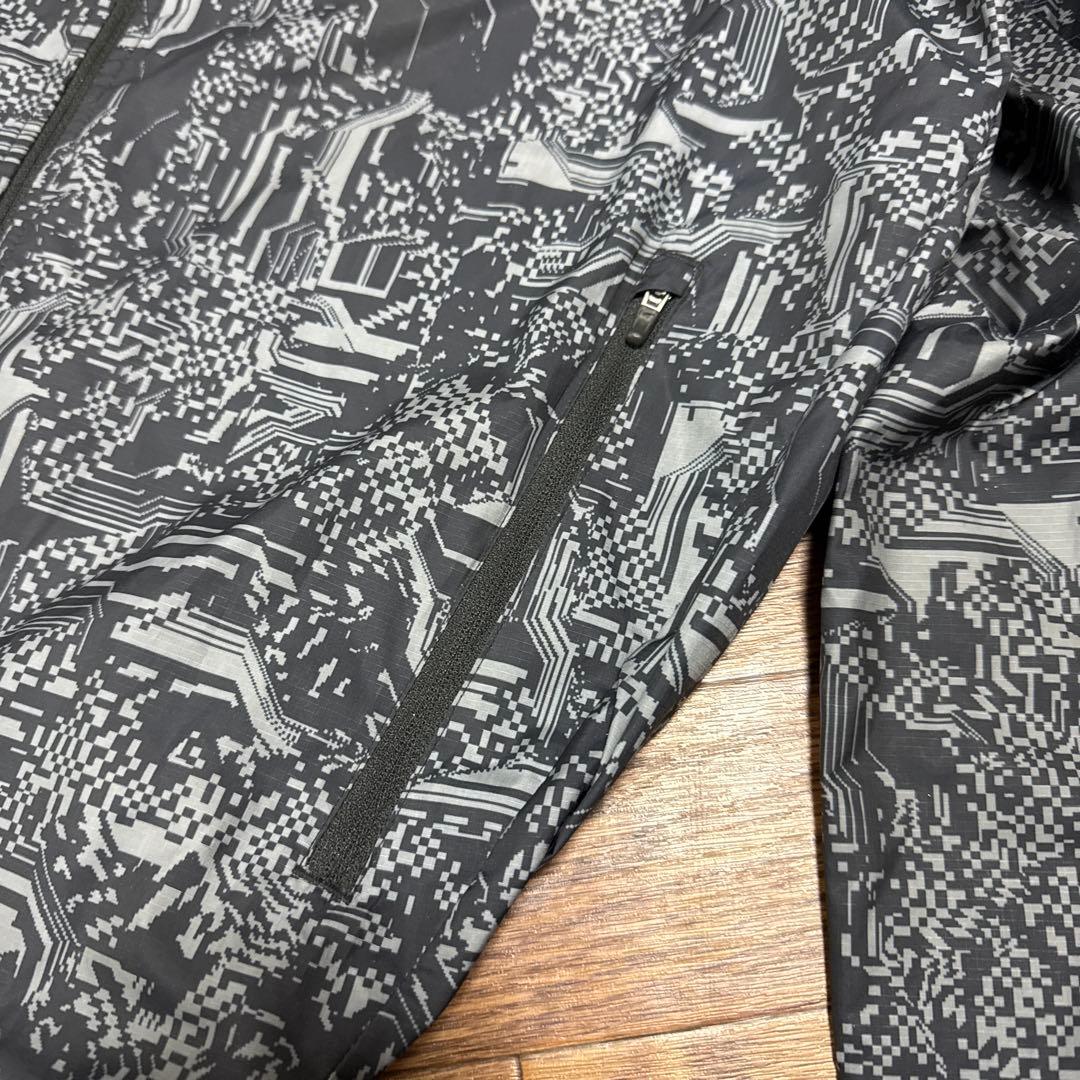 ナイキ　ランニング　NIKE running デジタル迷彩　ナイロンジャケット