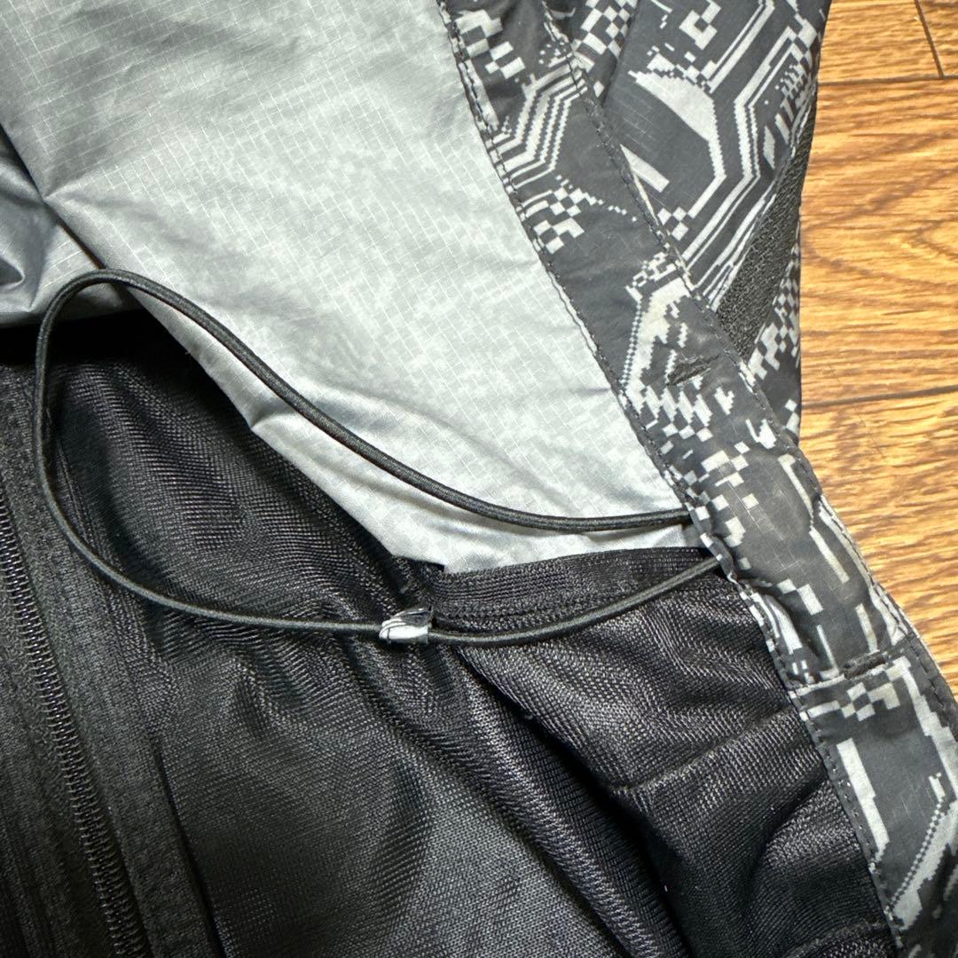 ナイキ　ランニング　NIKE running デジタル迷彩　ナイロンジャケット