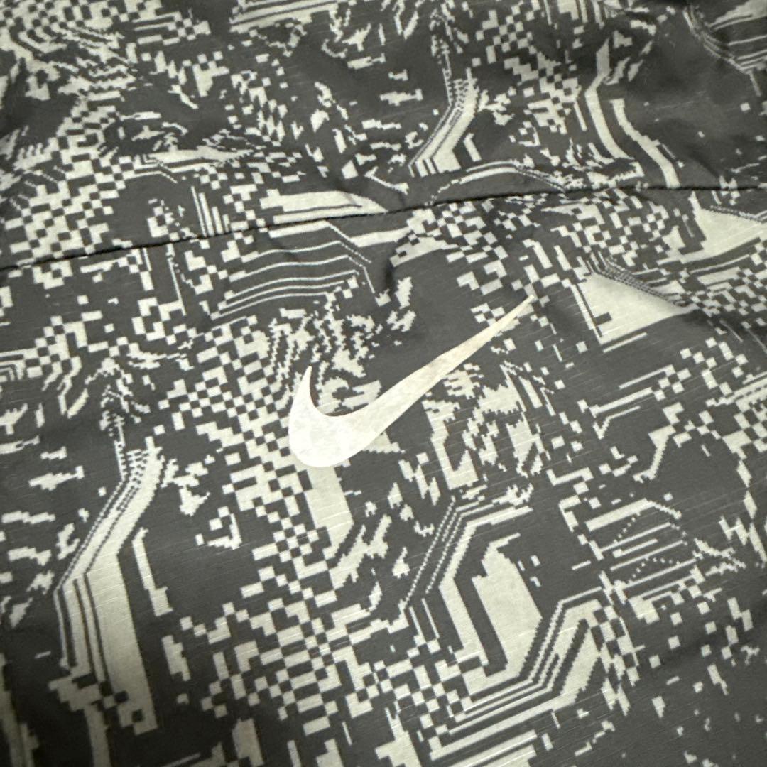 ナイキ　ランニング　NIKE running デジタル迷彩　ナイロンジャケット
