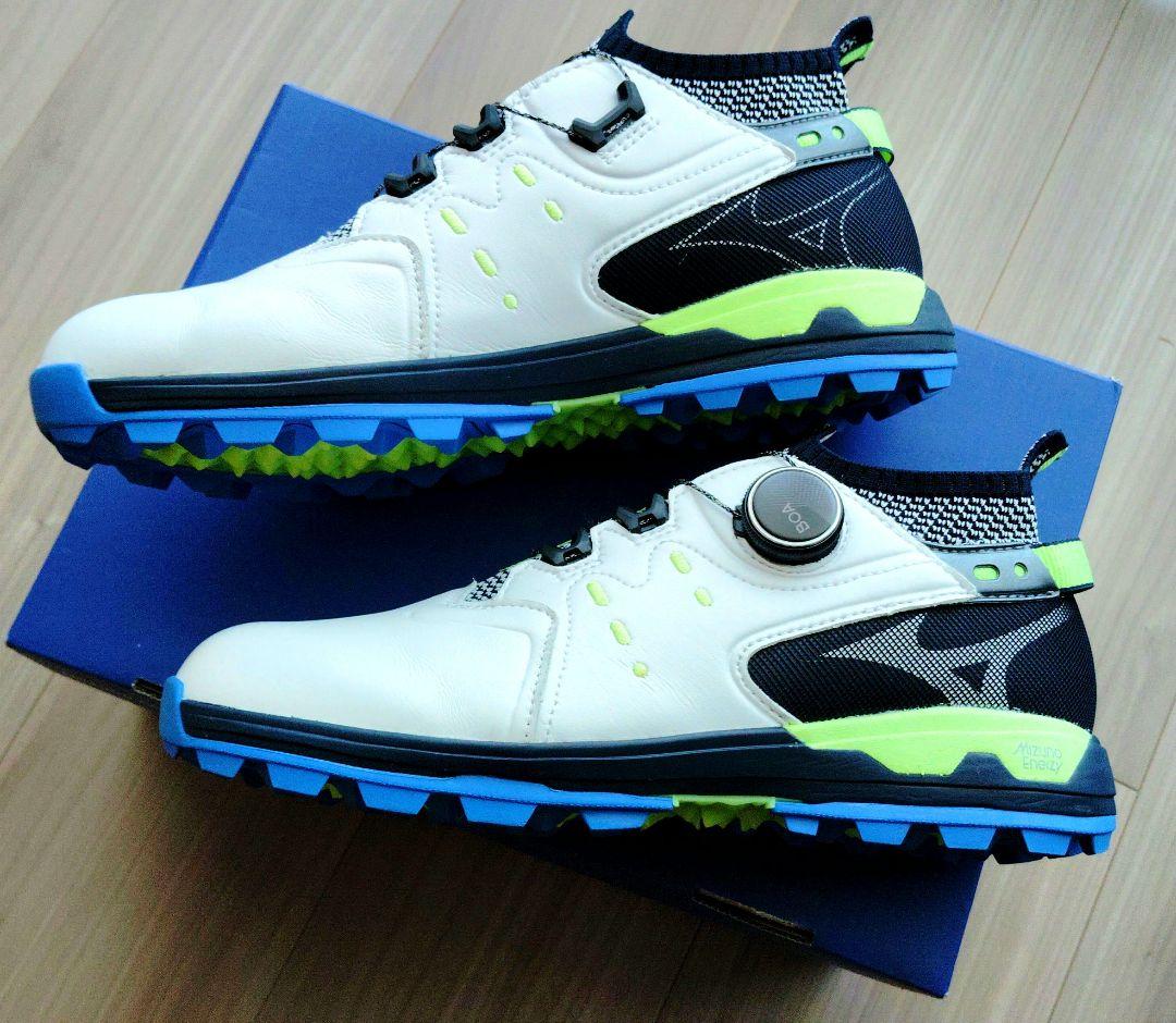 ミズノ ボアシステム搭載 ゴルフシューズ