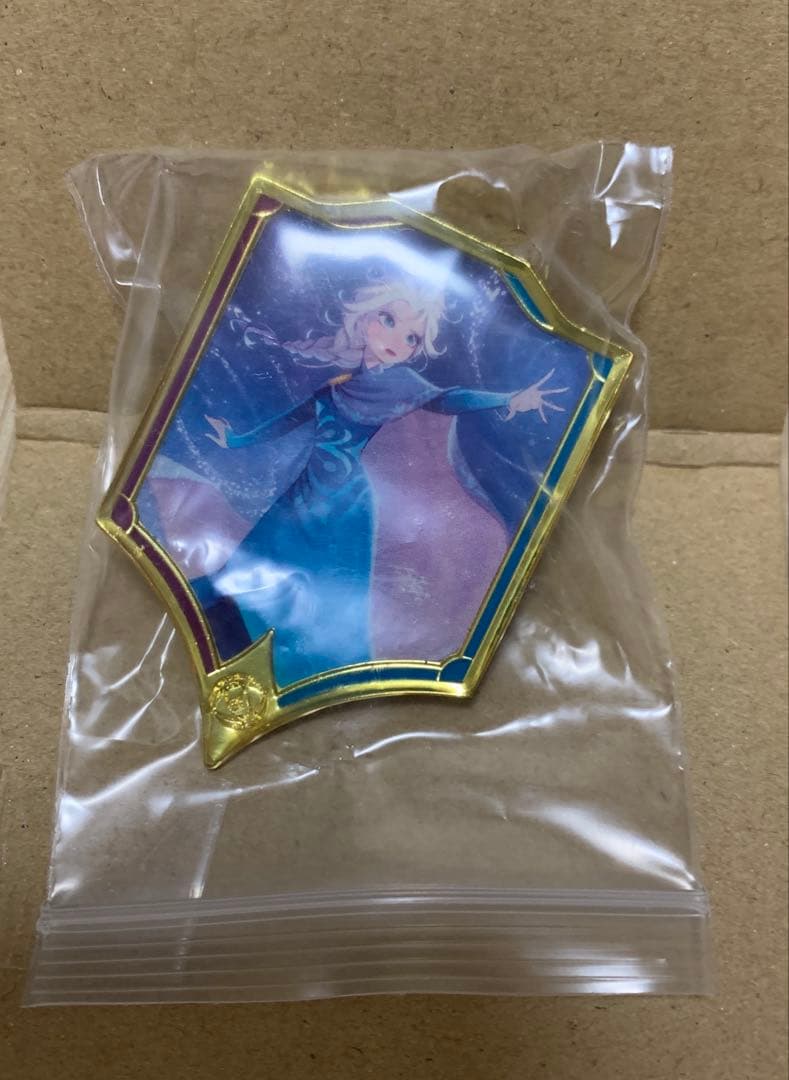 （会場限定）ロルカナ　エルサ　ピンバッジ