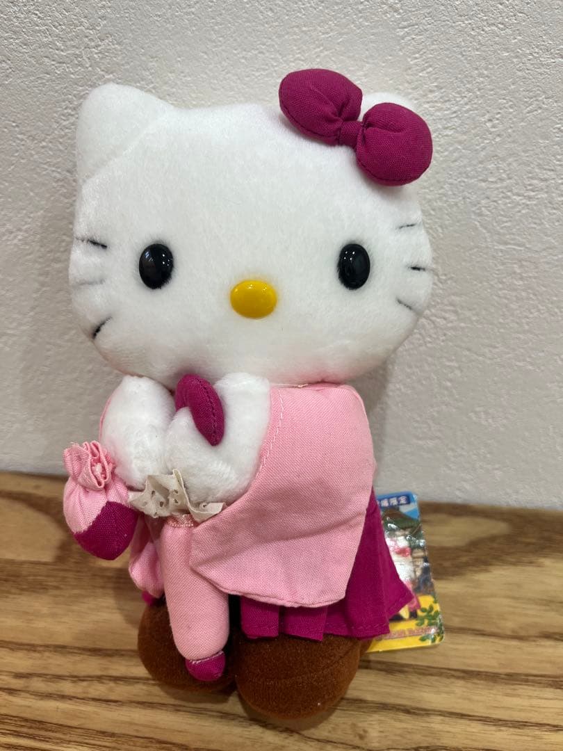 愛媛限定 ハローキティ ぬいぐるみ　ご当地　平成レトロ　タグ付き　着物　袴　レア