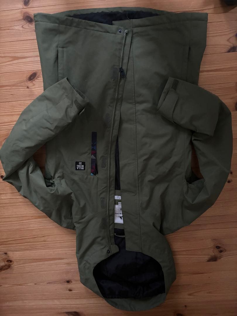 オリーブ色 フード付きスノーボードジャケット