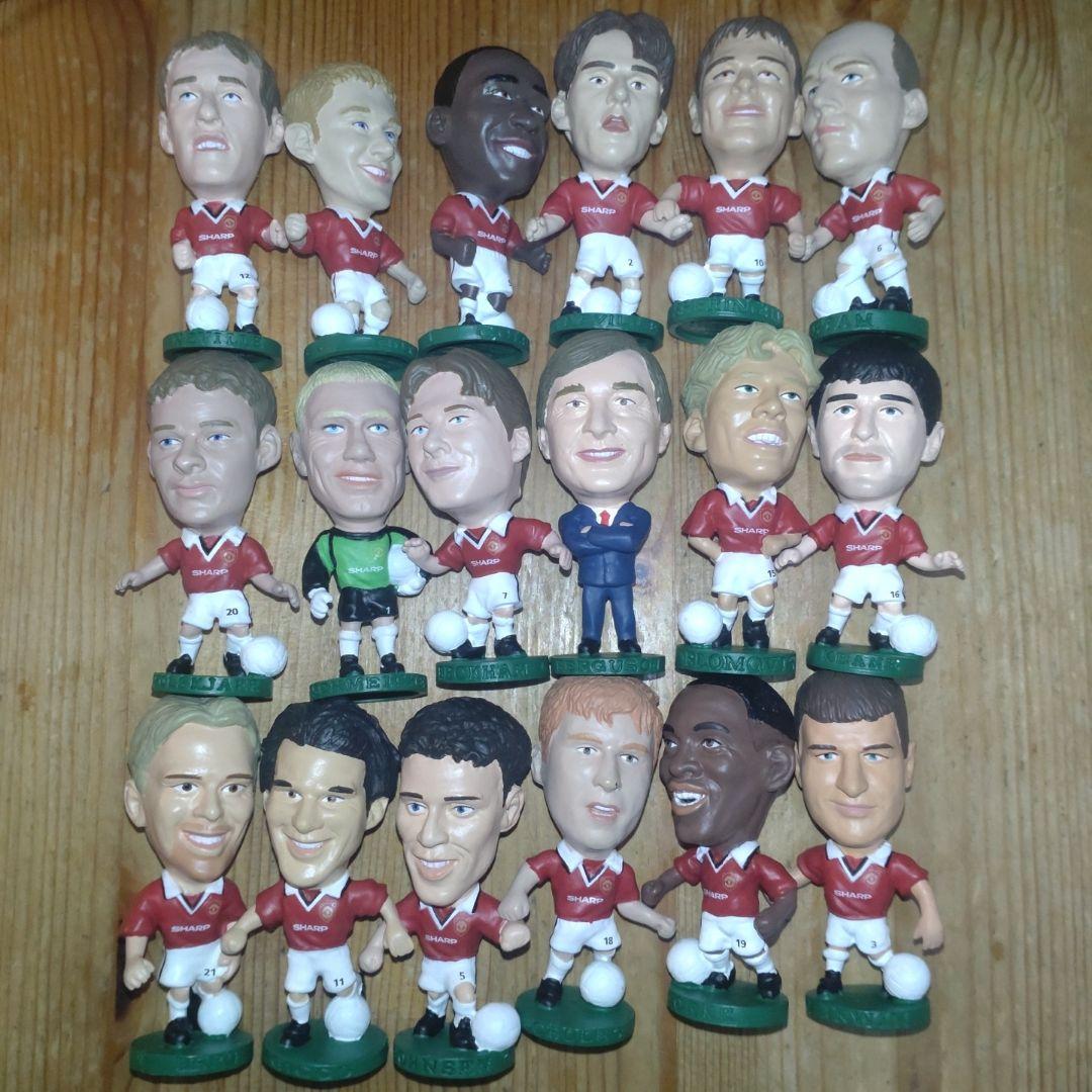 【激レア】マンチェスターUTD トレブルウィナーズ フィギュア18体セット